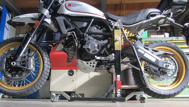 bursig-zentralst-nder-ducati-scrambler-800-desert-sled-montagest-nder image 1