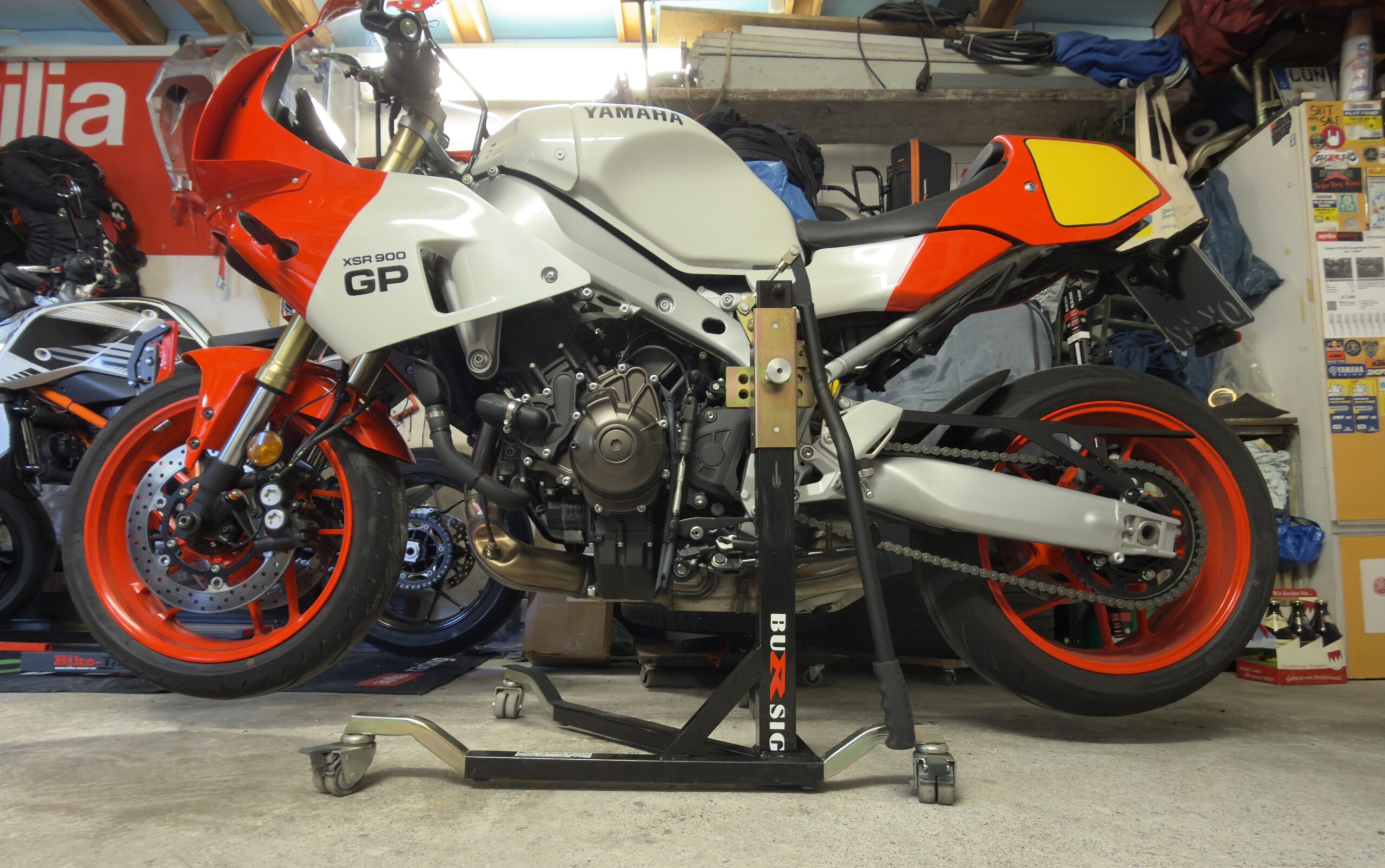 bursig-zentralst-nder-yamaha-xsr-900-2021-26-schwarz image 5