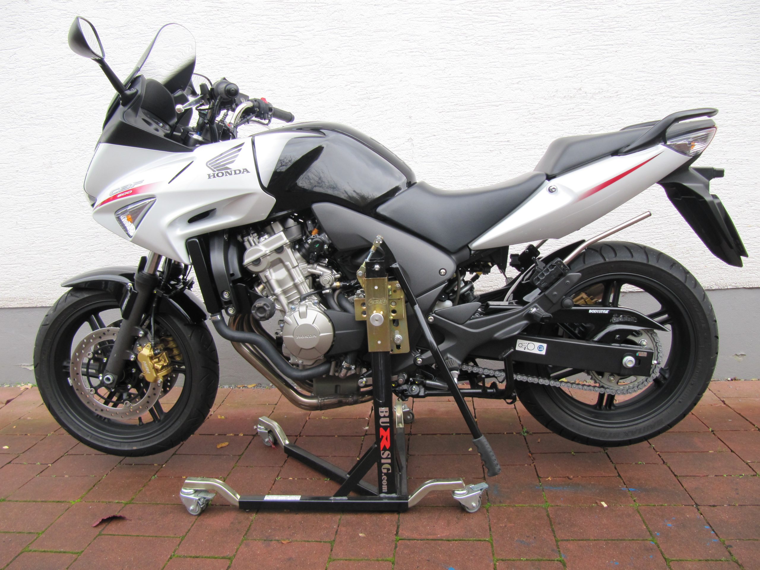 bursig-zentralst-nder-honda-cbf-600-pc43-montagest-nder-schwarz image 1