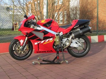 bursig-zentralst-nder-honda-vtr-1000-sp1-montagest-nder image 1