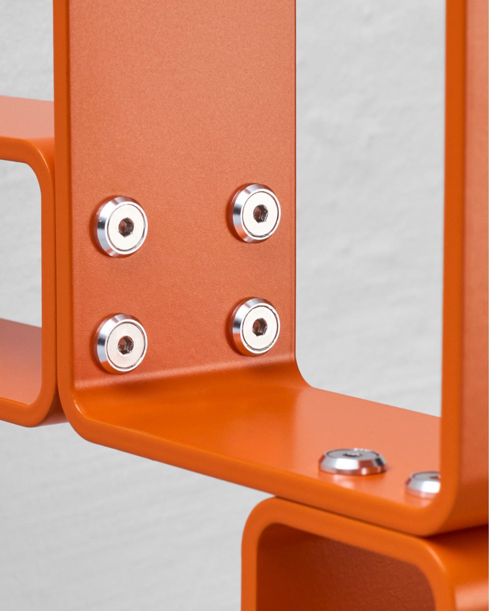 suitbase-pro-v4-slideout-orange-motorrad-garderobe-aluminium image 7