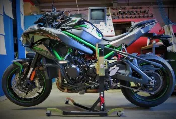 bursig-zentralst-nder-kawasaki-z-h2-1000-k-2020-26-schwarz-rollen image 1