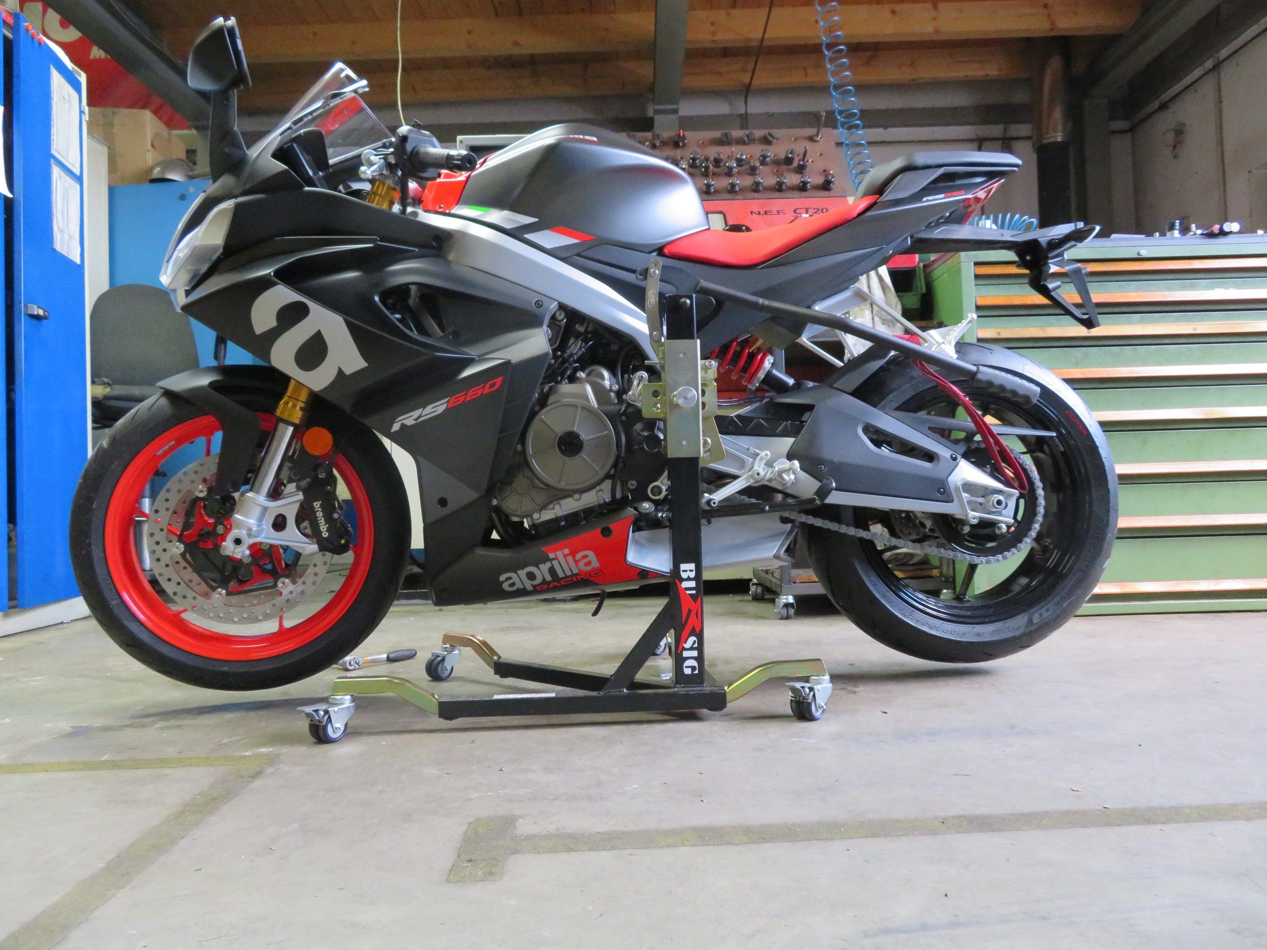 bursig-zentralst-nder-aprilia-rs-660-2020-26-schwarz-300-kg image 1