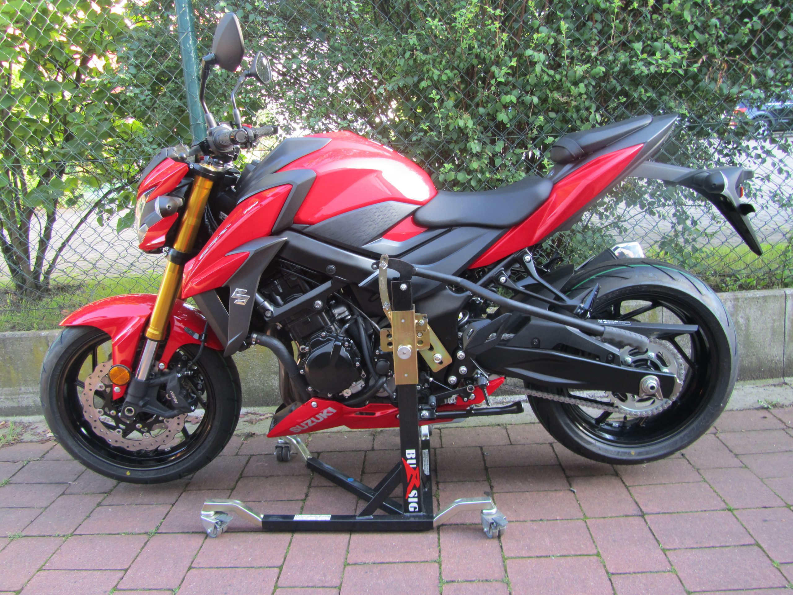 bursig-zentralst-nder-suzuki-gsx-s-750-2017-21-schwarz-300-kg image 1