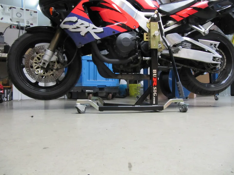 bursig-zentralst-nder-honda-cbr900rr-sc28-montagest-nder-schwarz-2 image 1