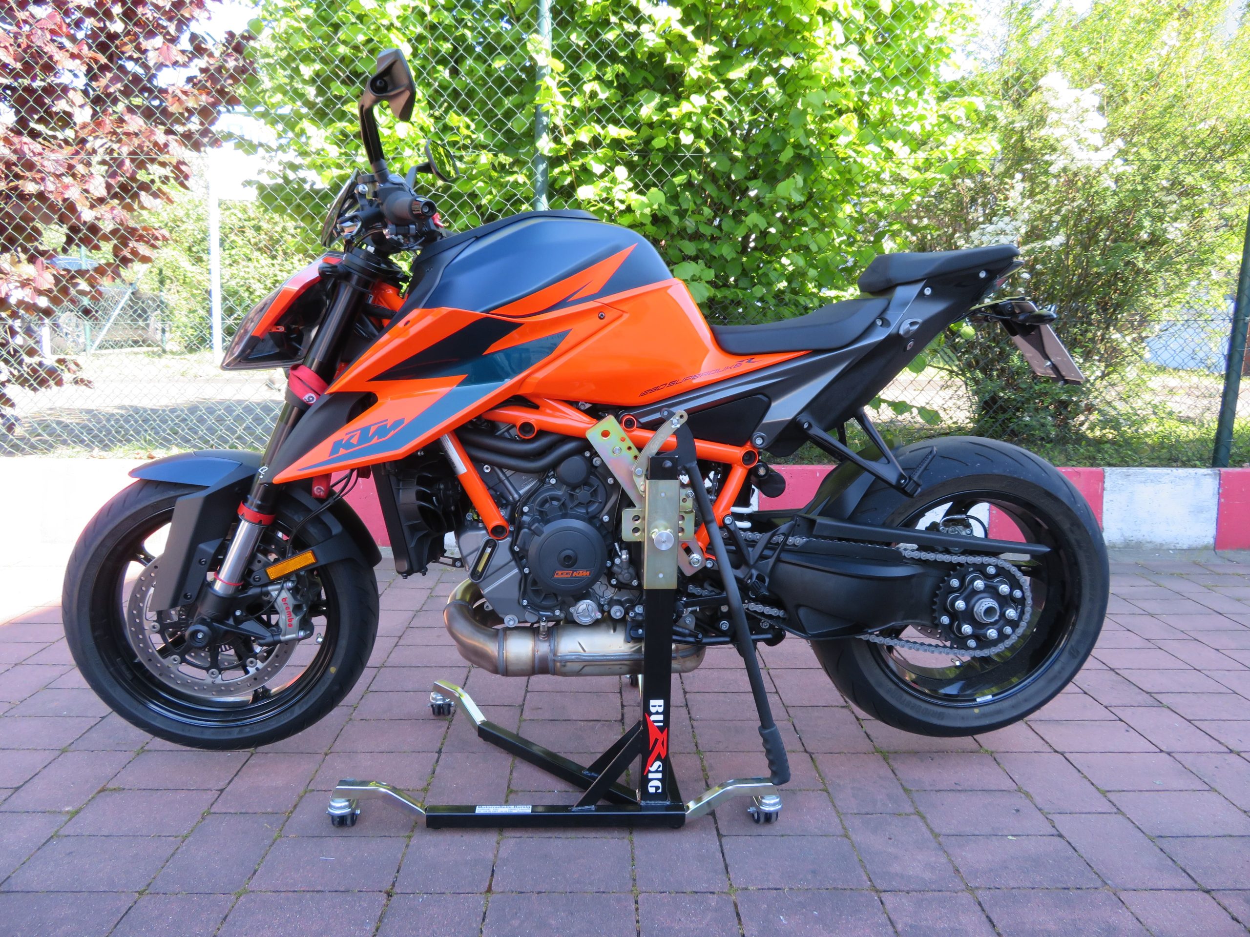 bursig-zentralst-nder-ktm-1290-super-duke-r-rr-montagest-nder image 1