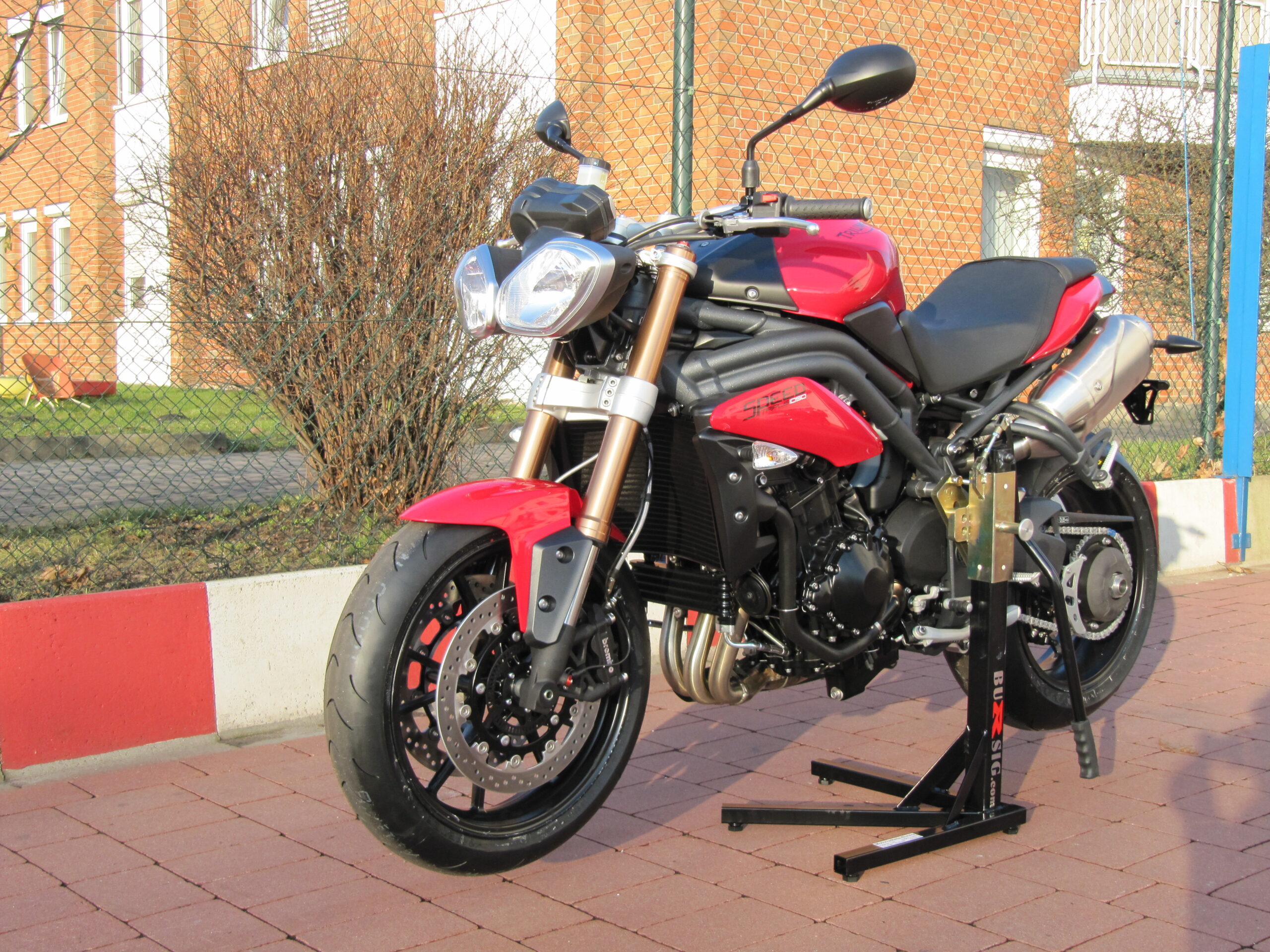 bursig-zentralst-nder-triumph-speed-triple-1050-montagest-nder-schwarz image 1