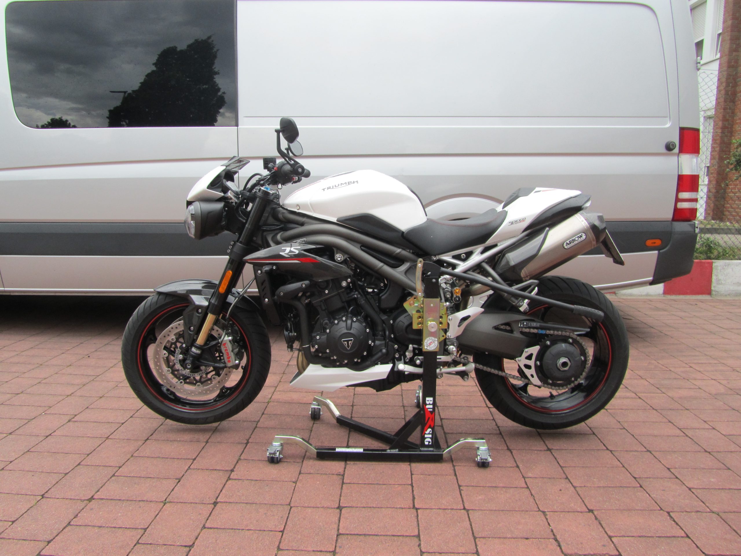 bursig-zentralst-nder-triumph-speed-triple-rs-2018-21-schwarz image 1