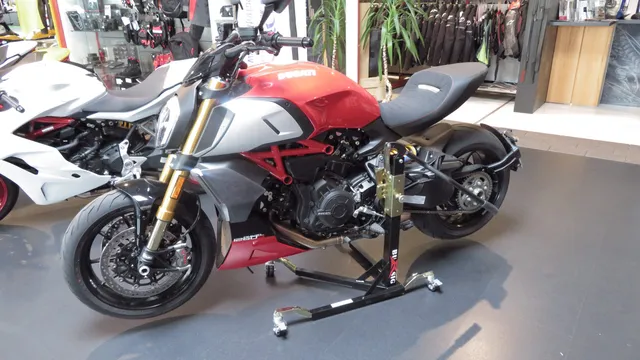 bursig-zentralst-nder-ducati-1260-diavel-s-montagest-nder image 1