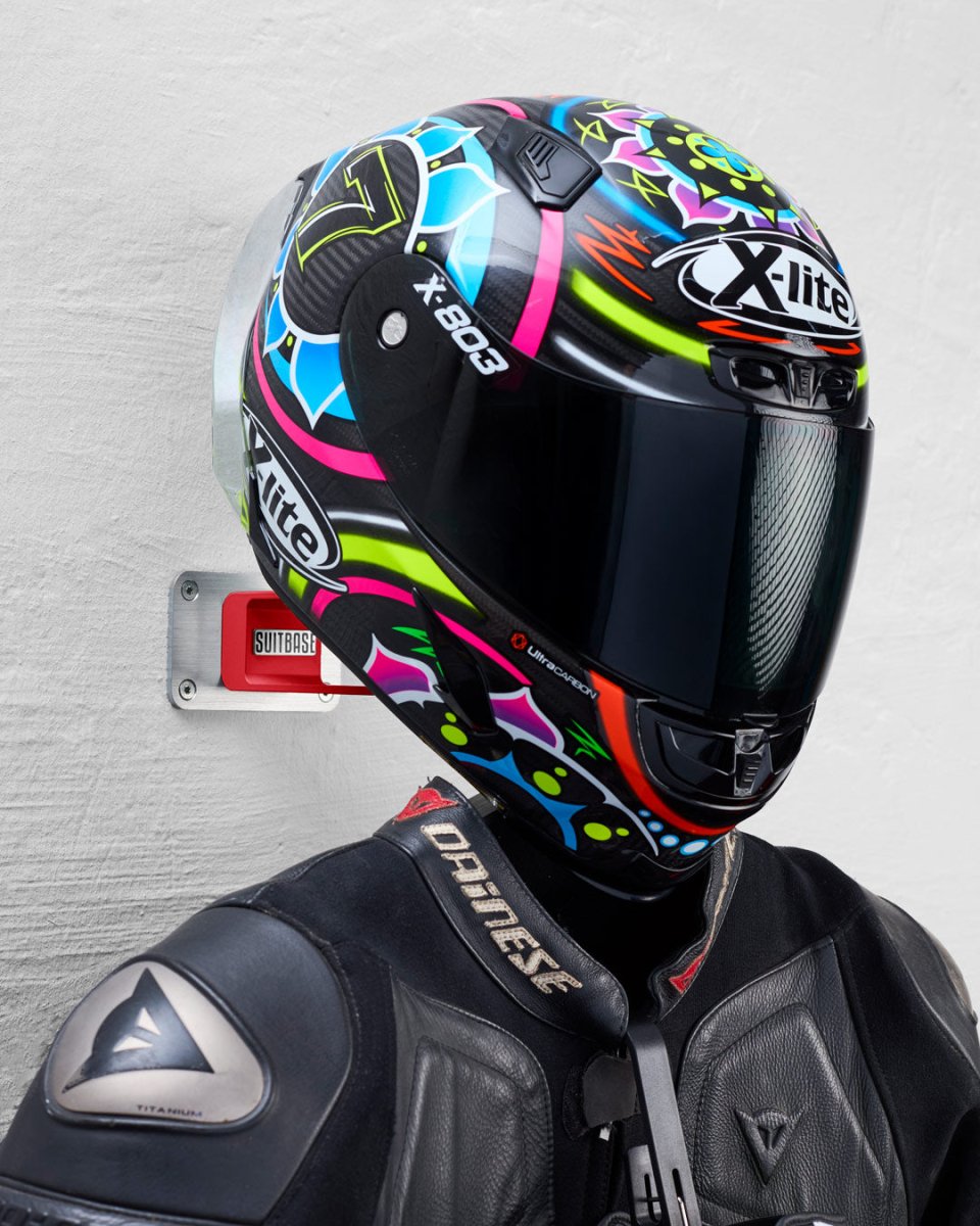 suitbase-pro-v4-desmo-red-motorrad-garderobe-aluminium image 6