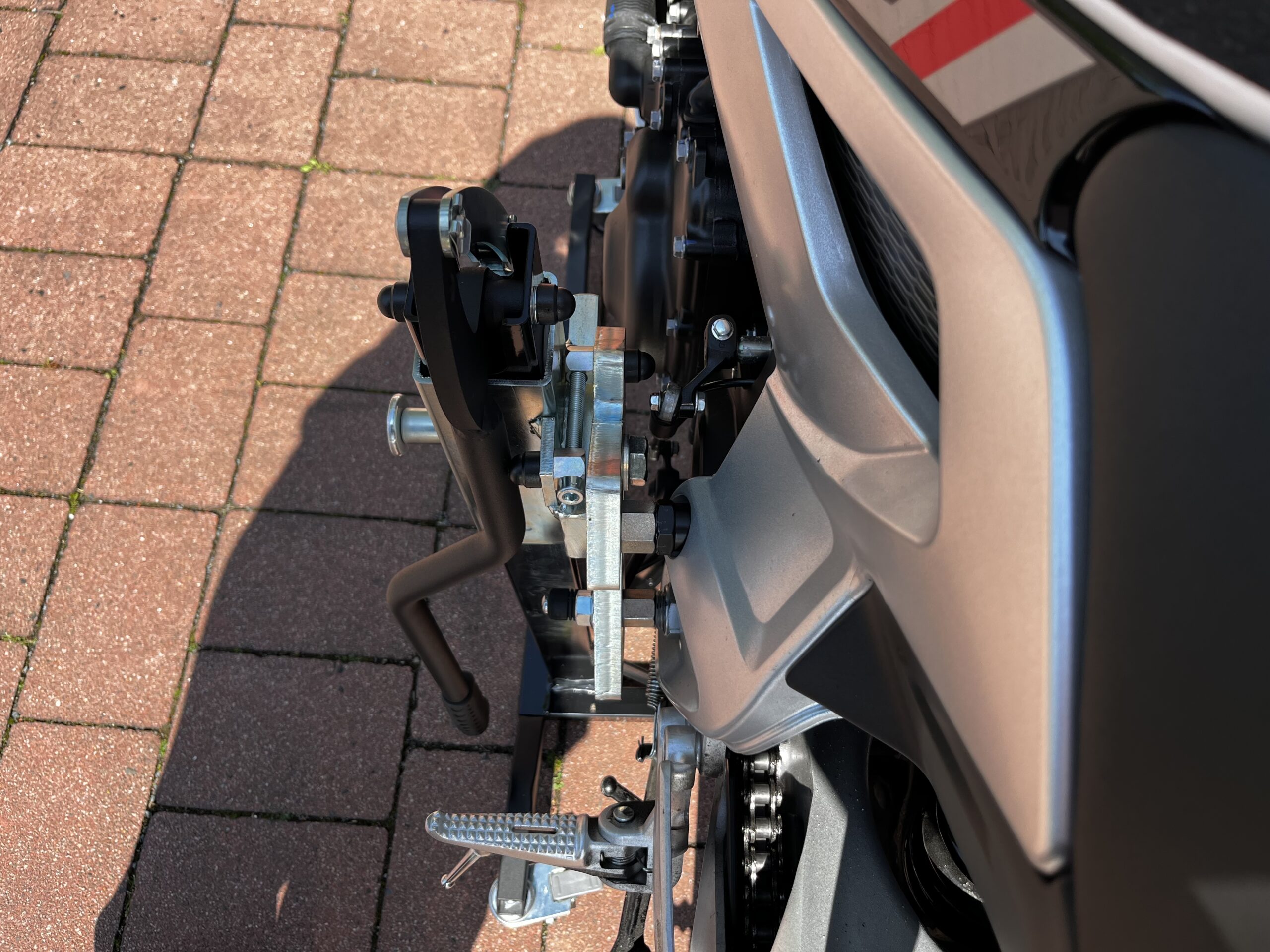 bursig-zontes-703-rr-ab-2025-zentralst-nder-schwarz-300kg image 5