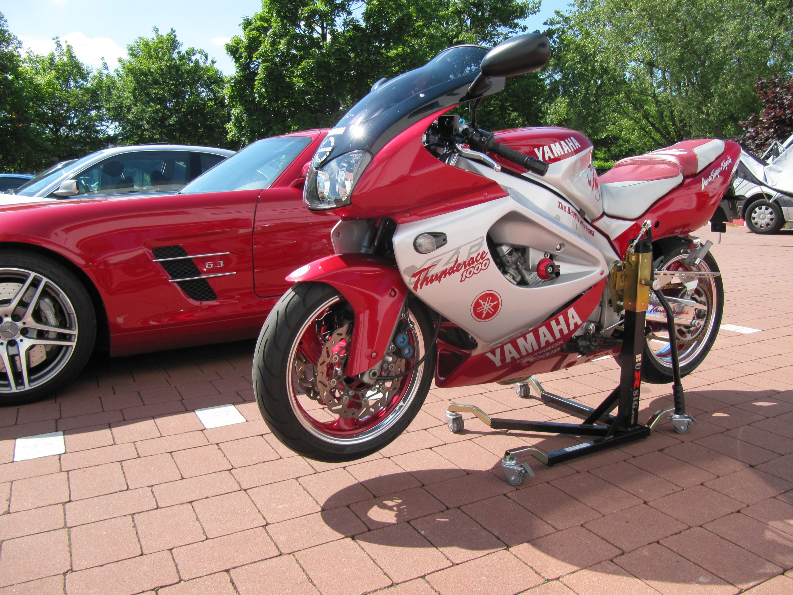 bursig-zentralst-nder-yamaha-yzf-1000-r-montagest-nder-schwarz image 1