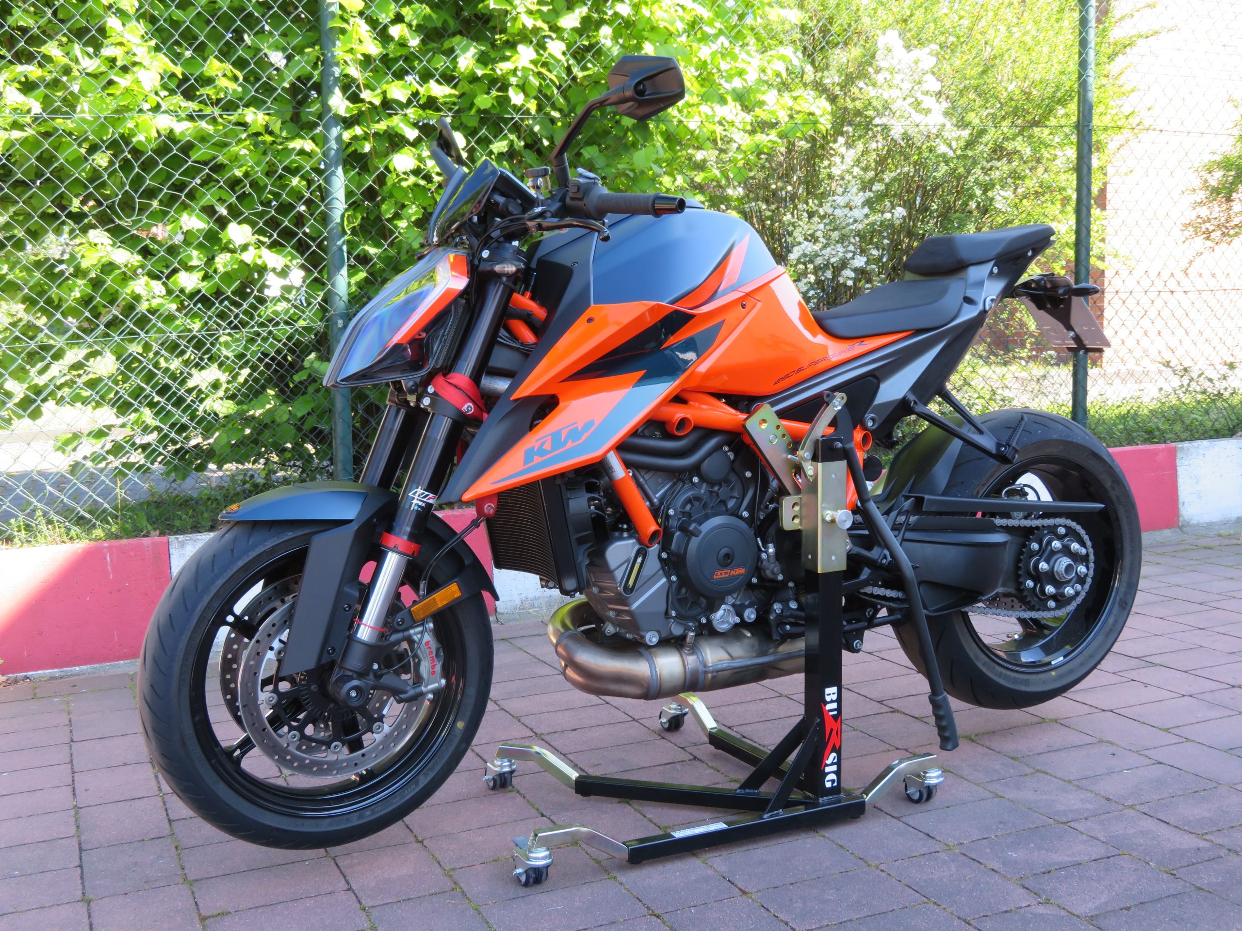 bursig-zentralst-nder-ktm-1290-super-duke-r-rr-montagest-nder image 2