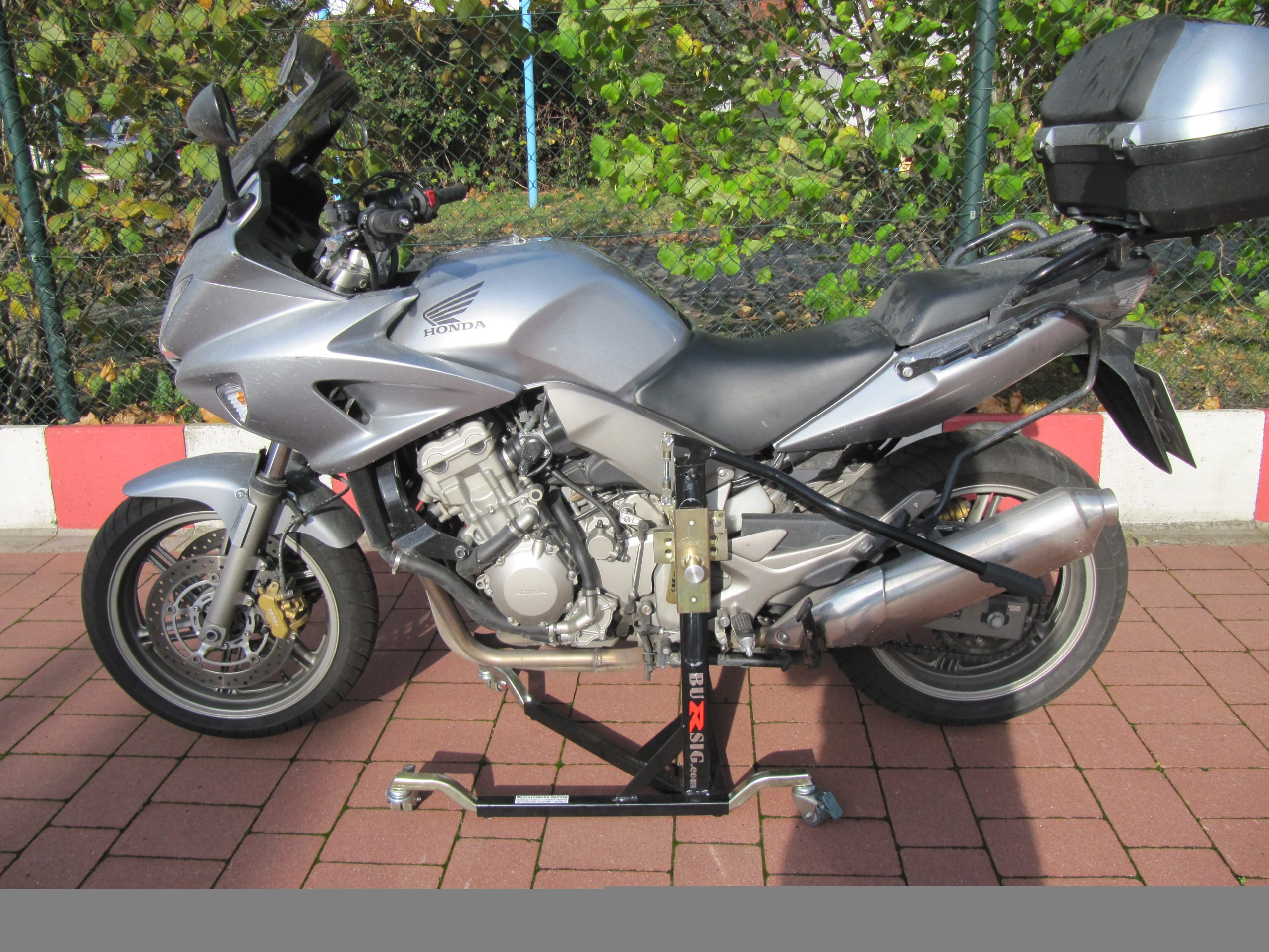 bursig-zentralst-nder-honda-cbf1000-sc58-schwarz-300-kg image 1