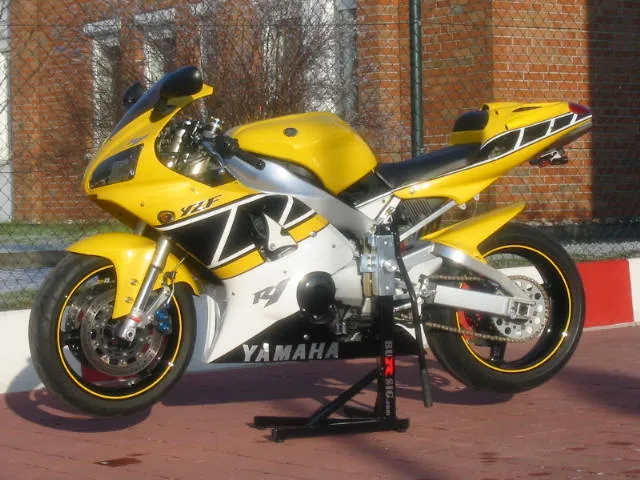 bursig-zentralst-nder-yamaha-yzf-r1-rn01-rn04-montagest-nder image 1