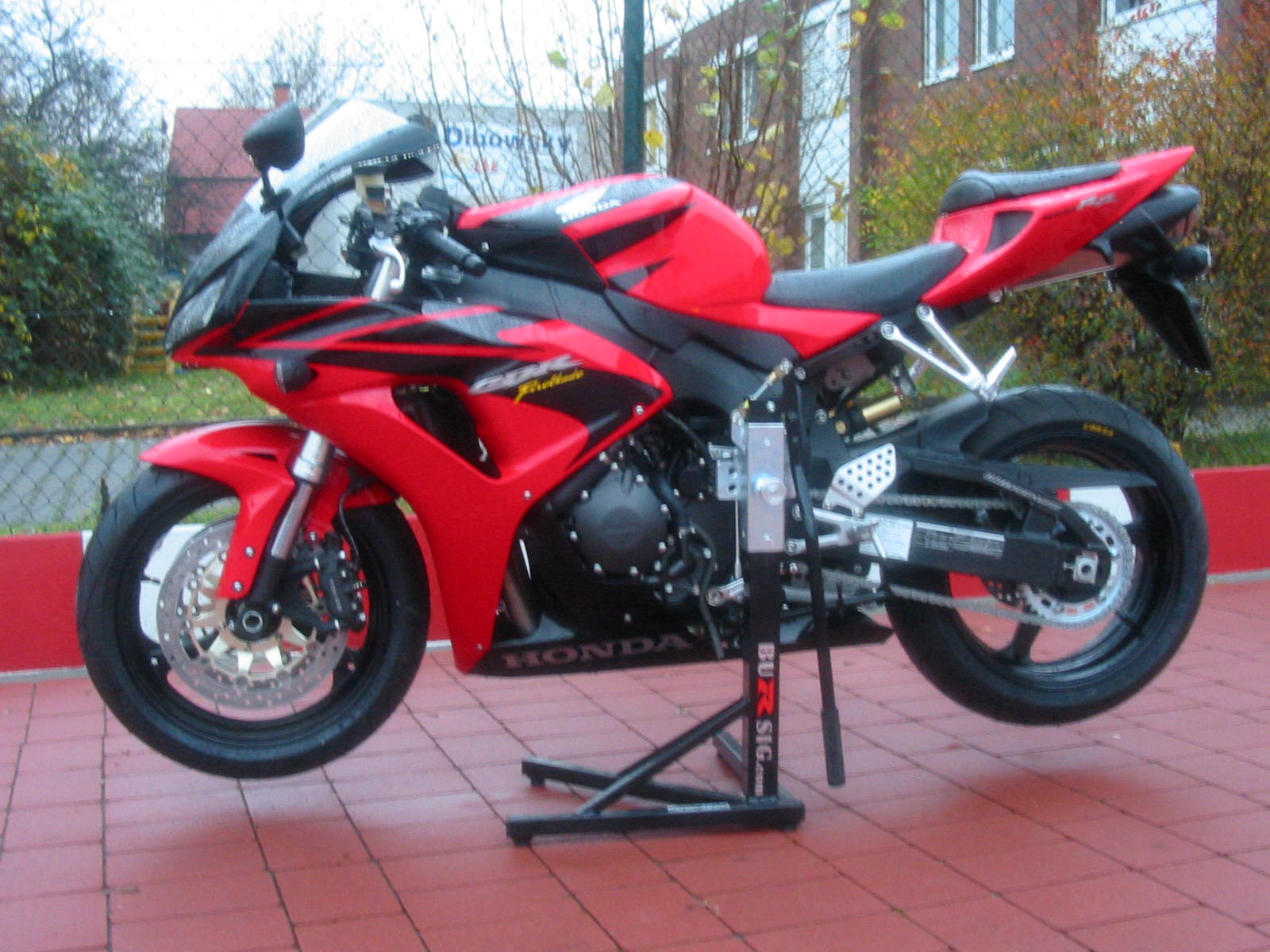 bursig-zentralst-nder-honda-cbr-1000-rr-sc57-montagest-nder-3 image 1