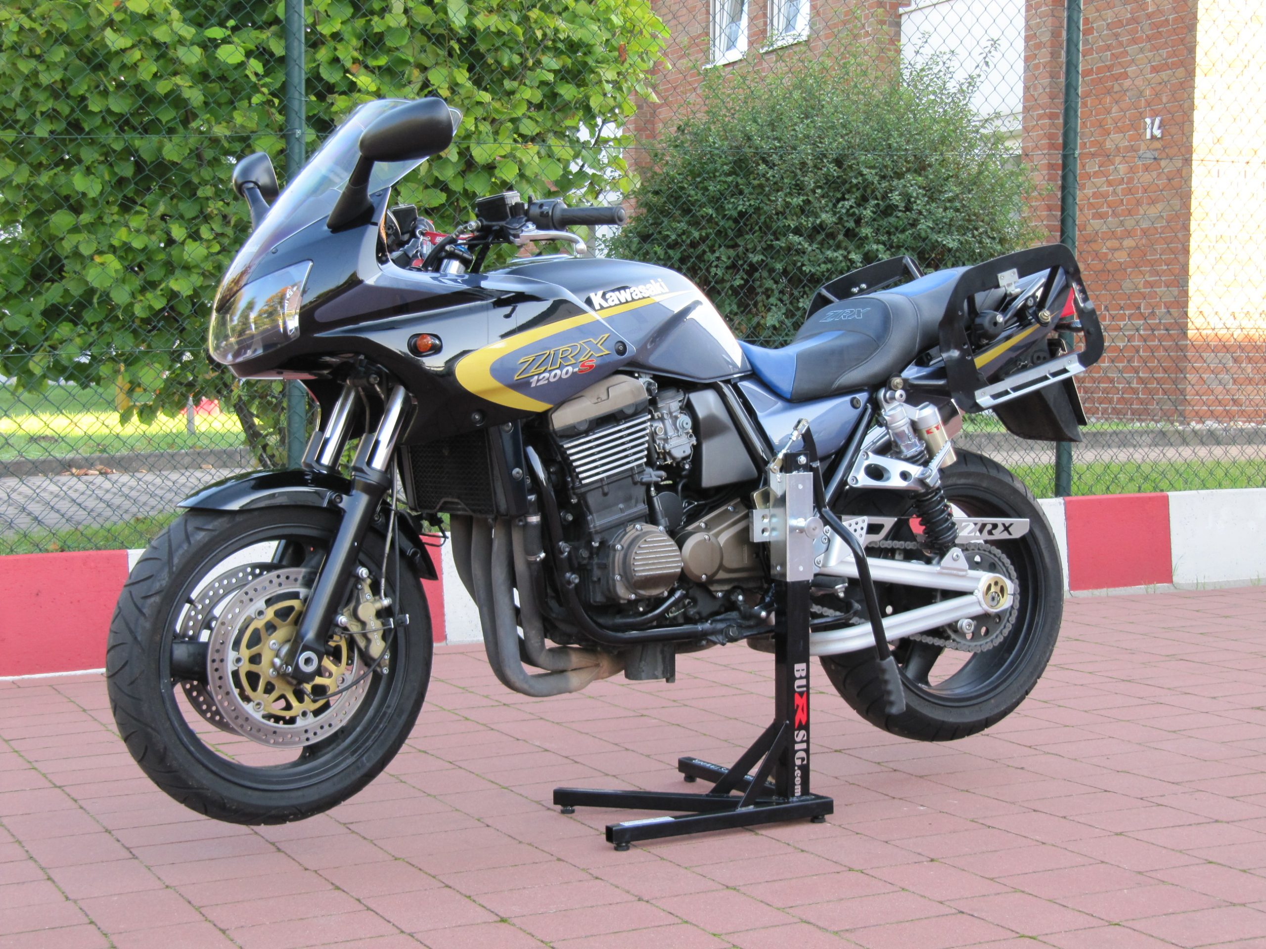 bursig-zentralst-nder-kawasaki-zrx1200-montagest-nder-schwarz image 1