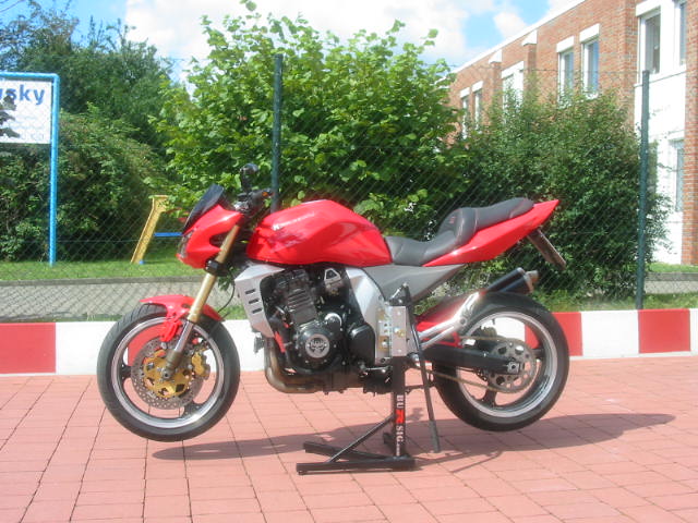 bursig-zentralst-nder-kawasaki-z1000-2003-06-montagest-nder image 1