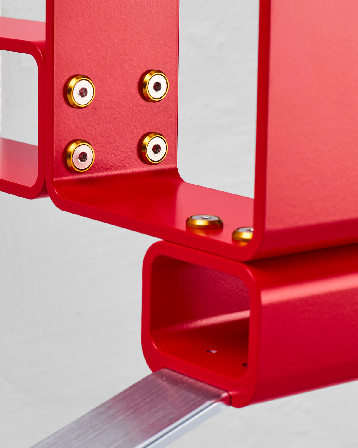 suitbase-pro-v4-desmo-red-motorrad-garderobe-aluminium image 5