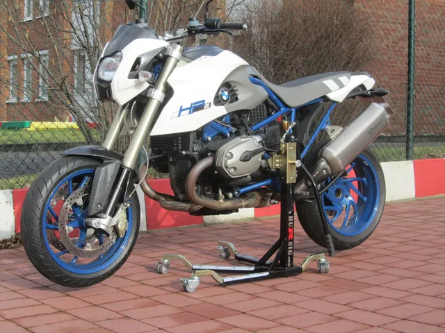 bursig-bmw-r1200-hp2-megamoto-07-11-zentralst-nder-schw image 1