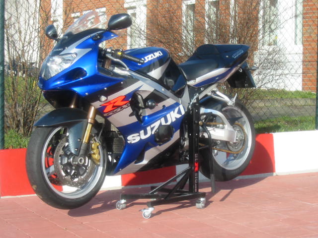 bursig-suzuki-gsxr-1000-k1-k2-01-02-zentralst-nder-schw image 1