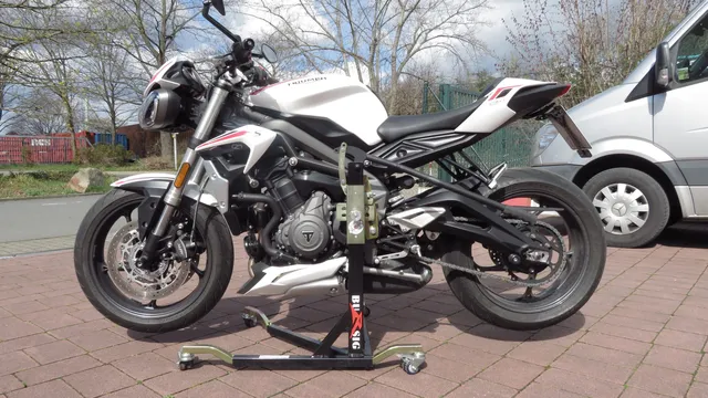 bursig-zentralst-nder-triumph-street-triple-660-2021-schwarz-300-kg image 1