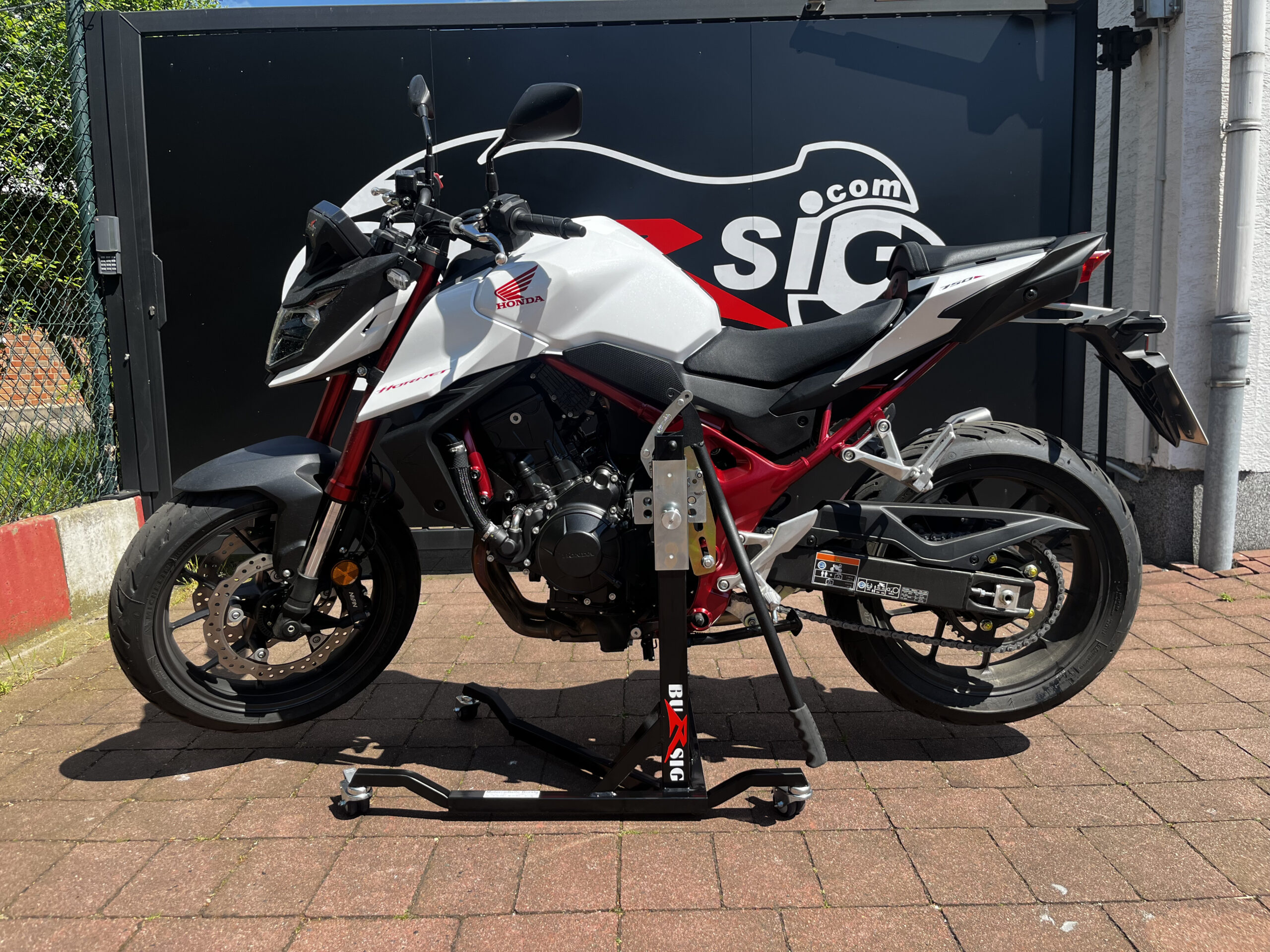 bursig-zentralst-nder-honda-cb-750-hornet-montagest-nder image 1