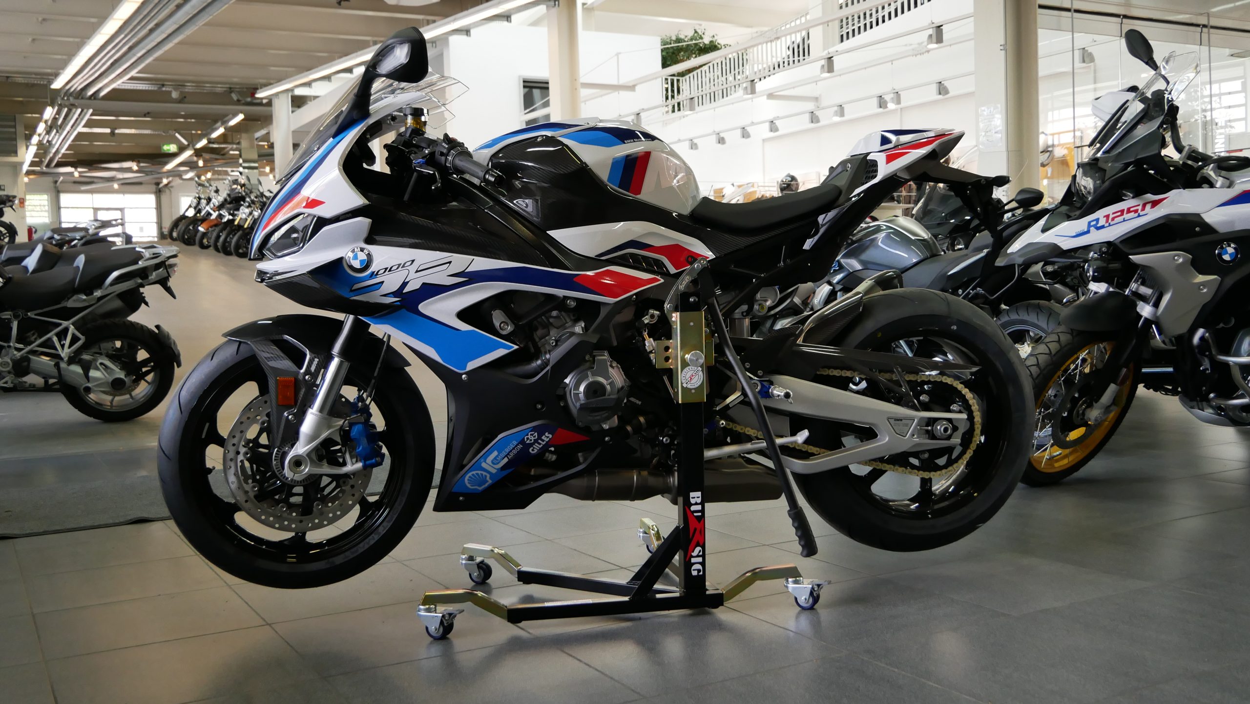 bursig-zentralst-nder-bmw-m1000rr-2021-26-montagest-nder-schwarz-300kg image 1
