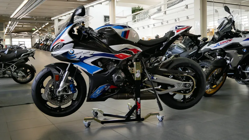 bursig-zentralst-nder-bmw-m1000rr-2021-26-montagest-nder-schwarz-300kg image 1
